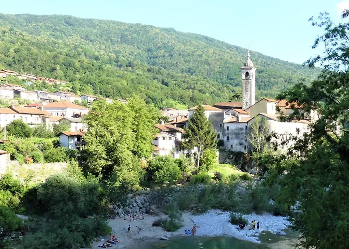 Hisa Ob Potoku * Avce